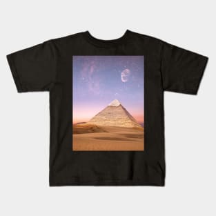 Giant Pyramid Kids T-Shirt